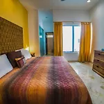 La Vista Condo Beachside by Bric